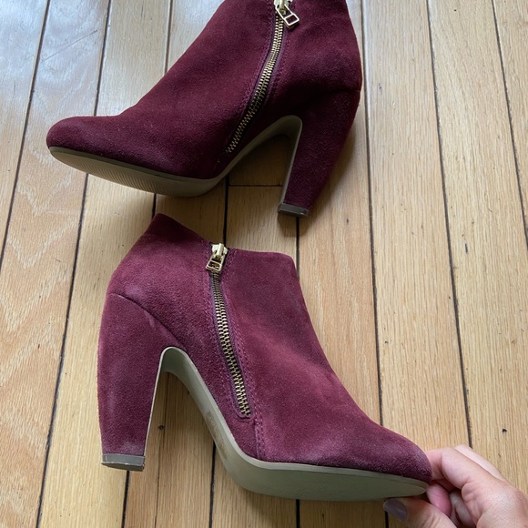 Steve Madden Maroon Suede Panelope Booties Size 8.5 - Picture 8 of 8